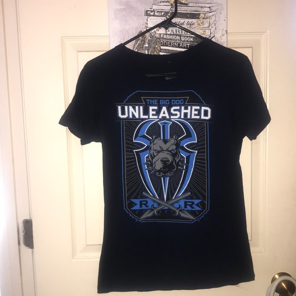 WWE Authentic Blue Roman Reigns The Big Dog Unleashed Woman’s Tee Size Medium